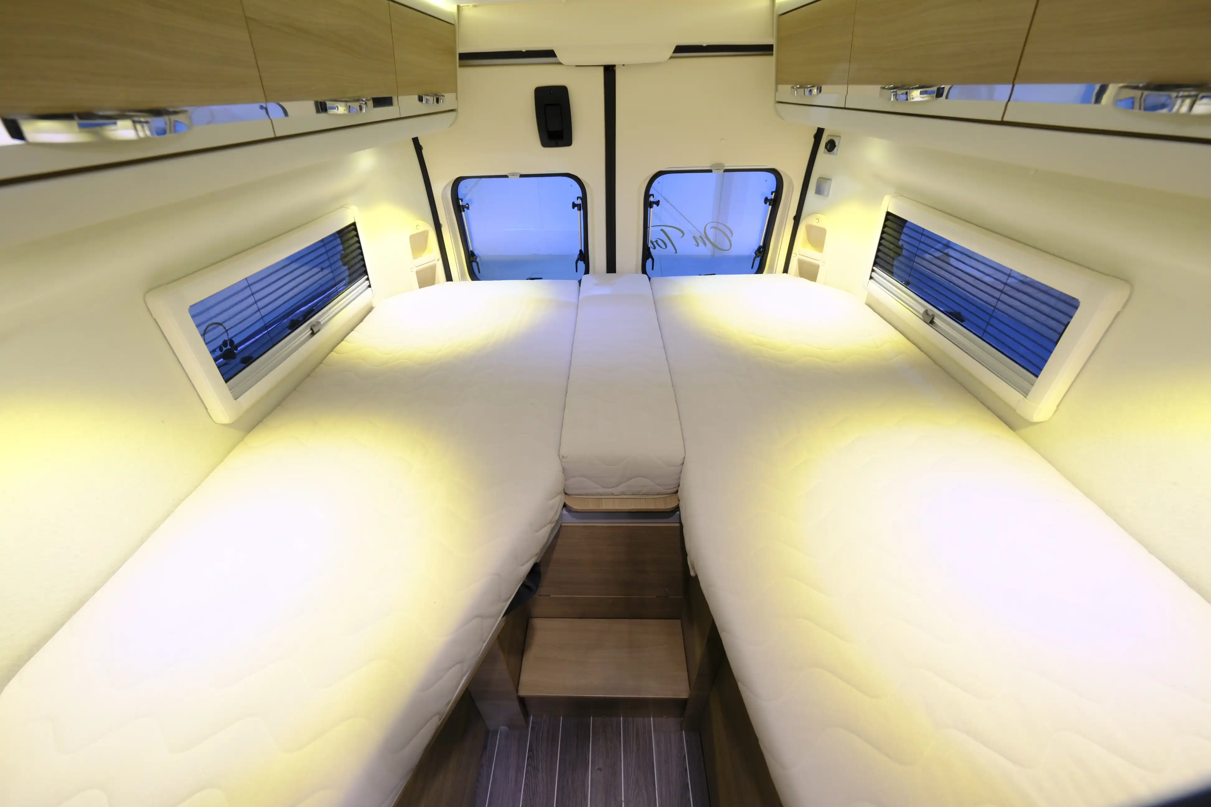 ADRIA Twin 640 SLX Platinum - Ansicht 12